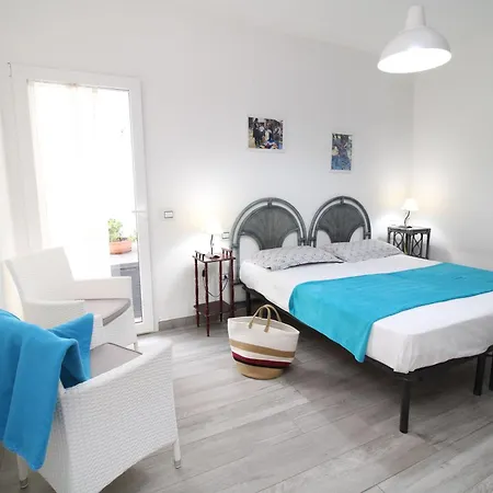 דירה Beach-apartmet-20-mt-from-the-beach לה קאלטה