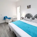 Apartment Beach-apartmet-20-mt-from-the-beach La Caletta