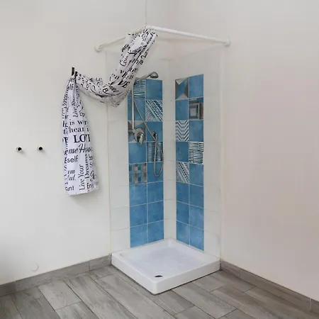 Beach-apartmet-20-mt-from-the-beach Lejlighed La Caletta